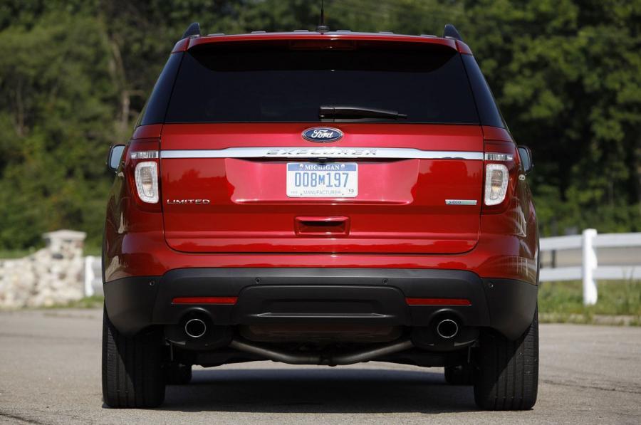  Ford Explorer EcoBoost 2012 года  (фото 5 из 28)